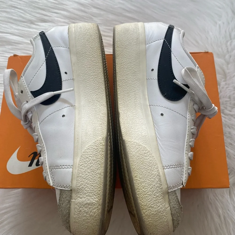 Nike Blazer Low Platform Sneakers Sz 6.5 - Picture 3 of 4